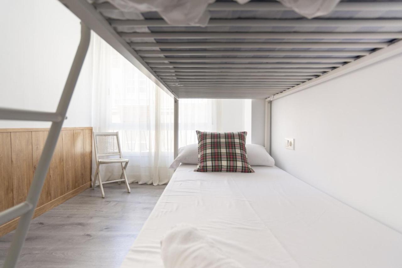 Soho Premium 4 Bedrooms Apartment Малага Экстерьер фото