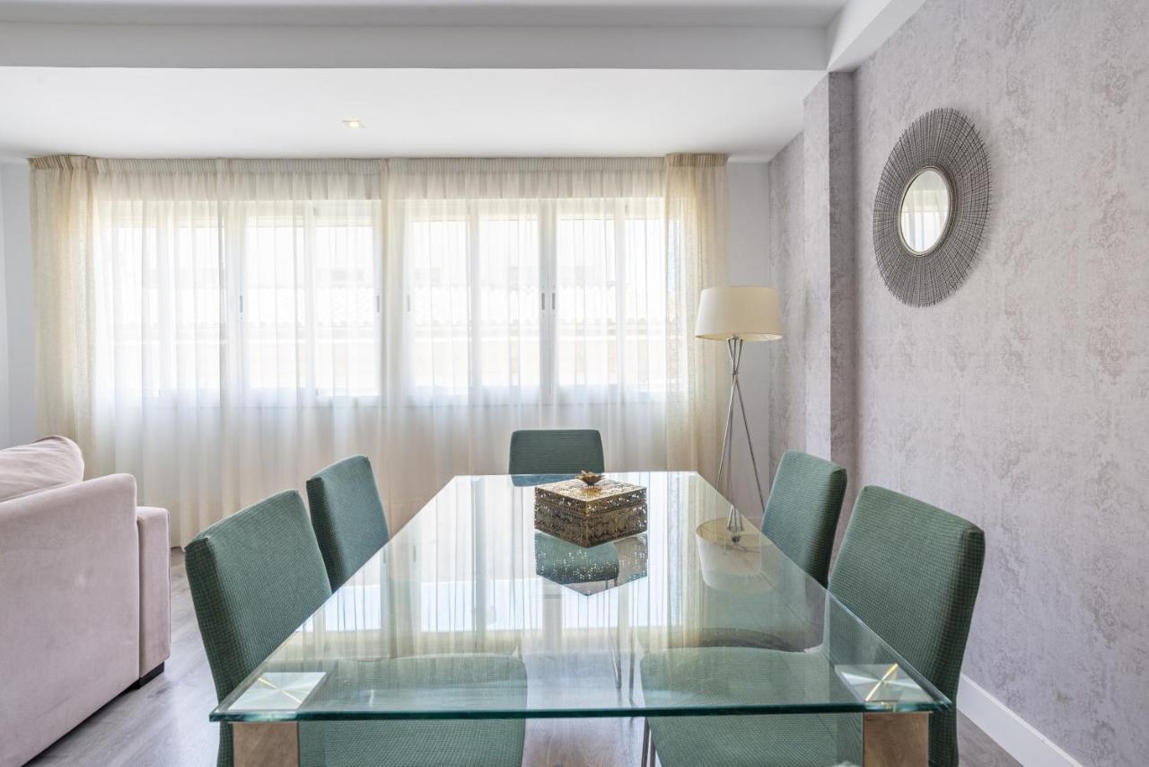 Soho Premium 4 Bedrooms Apartment Малага Экстерьер фото