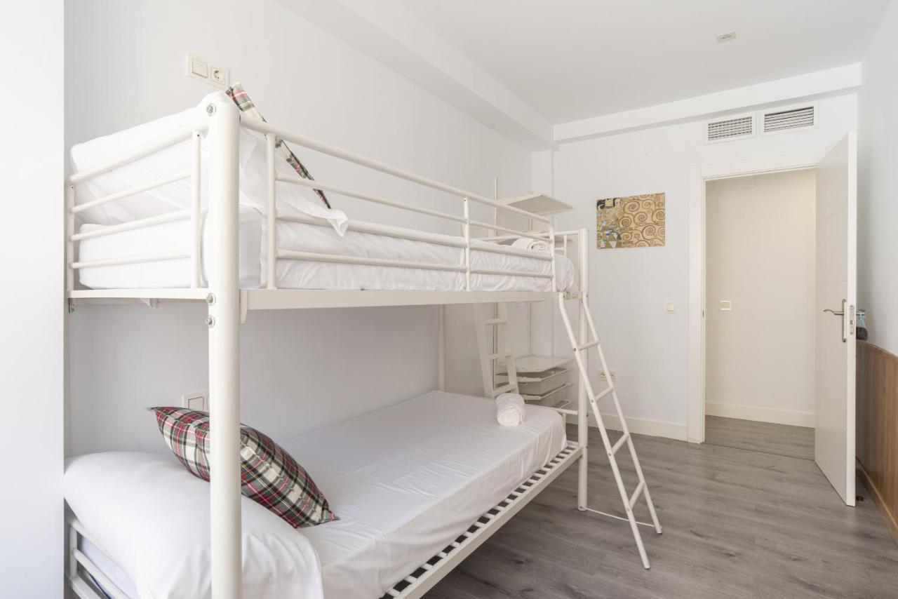 Soho Premium 4 Bedrooms Apartment Малага Экстерьер фото