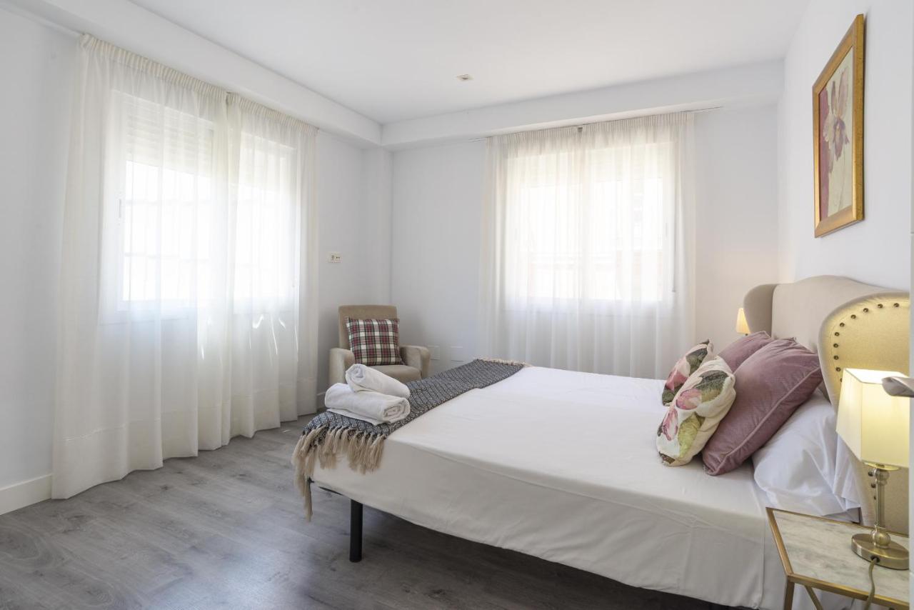 Soho Premium 4 Bedrooms Apartment Малага Экстерьер фото